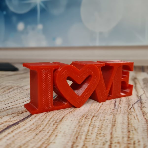 3D-Druck schriftzug Love in Rot